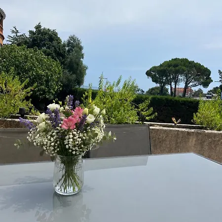 Magnifique Proche Mer, Commerces, Cannes, Antibes 6p Apartmán
