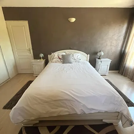 Magnifique Proche Mer, Commerces, Cannes, Antibes 6p Apartmán *